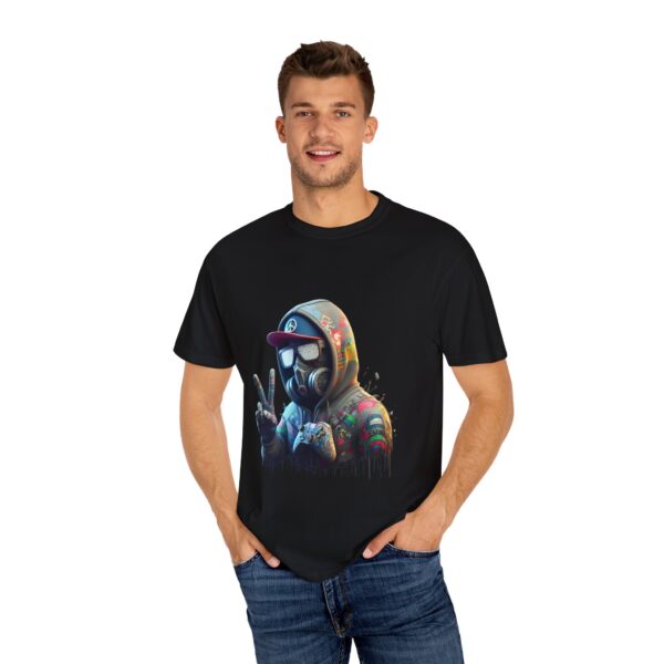 Urban Graffiti Peace T-Shirt | Unisex Streetwear, Vintage Style Tee, Art Lover Gift, Casual Wear, Graphic Design Apparel